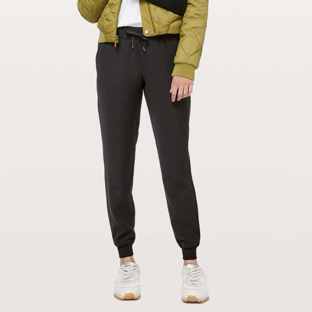 Lululemon Women's On The Fly Jogger - Black